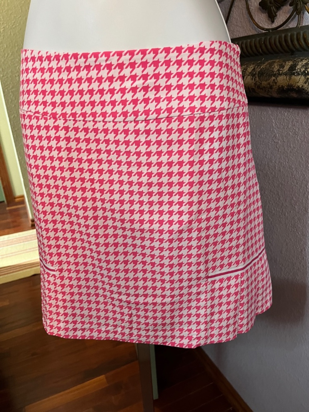 NWT Golftini Pink Houndstooth Skort - Breast Ca Awareness Sz 6- CUTE